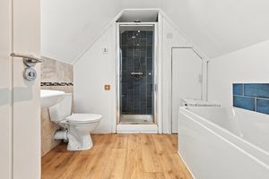 LAKESIDE LODGE- click for photo gallery